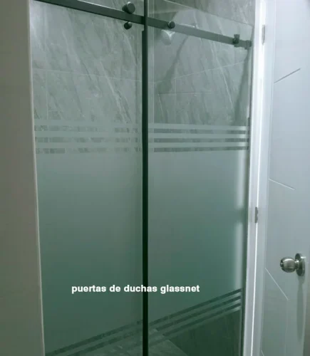 puertas de ducha euro instalado en surco